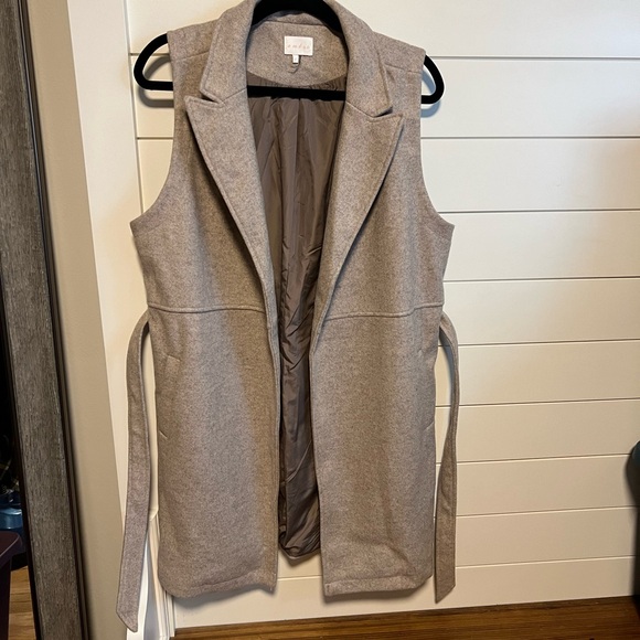 Entro Belted Vest - Picture 6 of 6